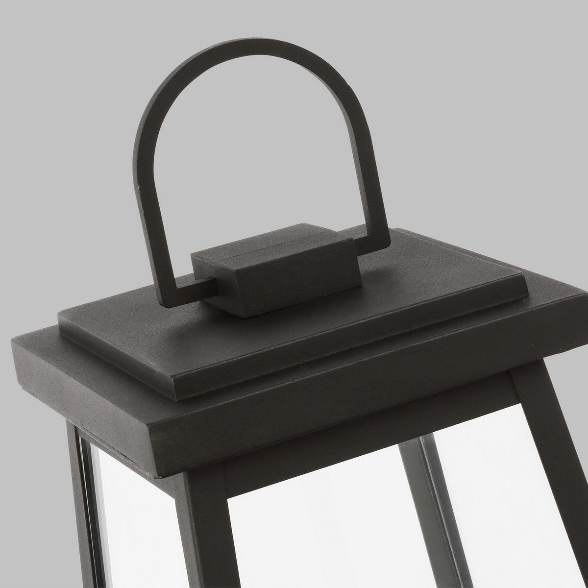 Founders Post Lantern — 75 W