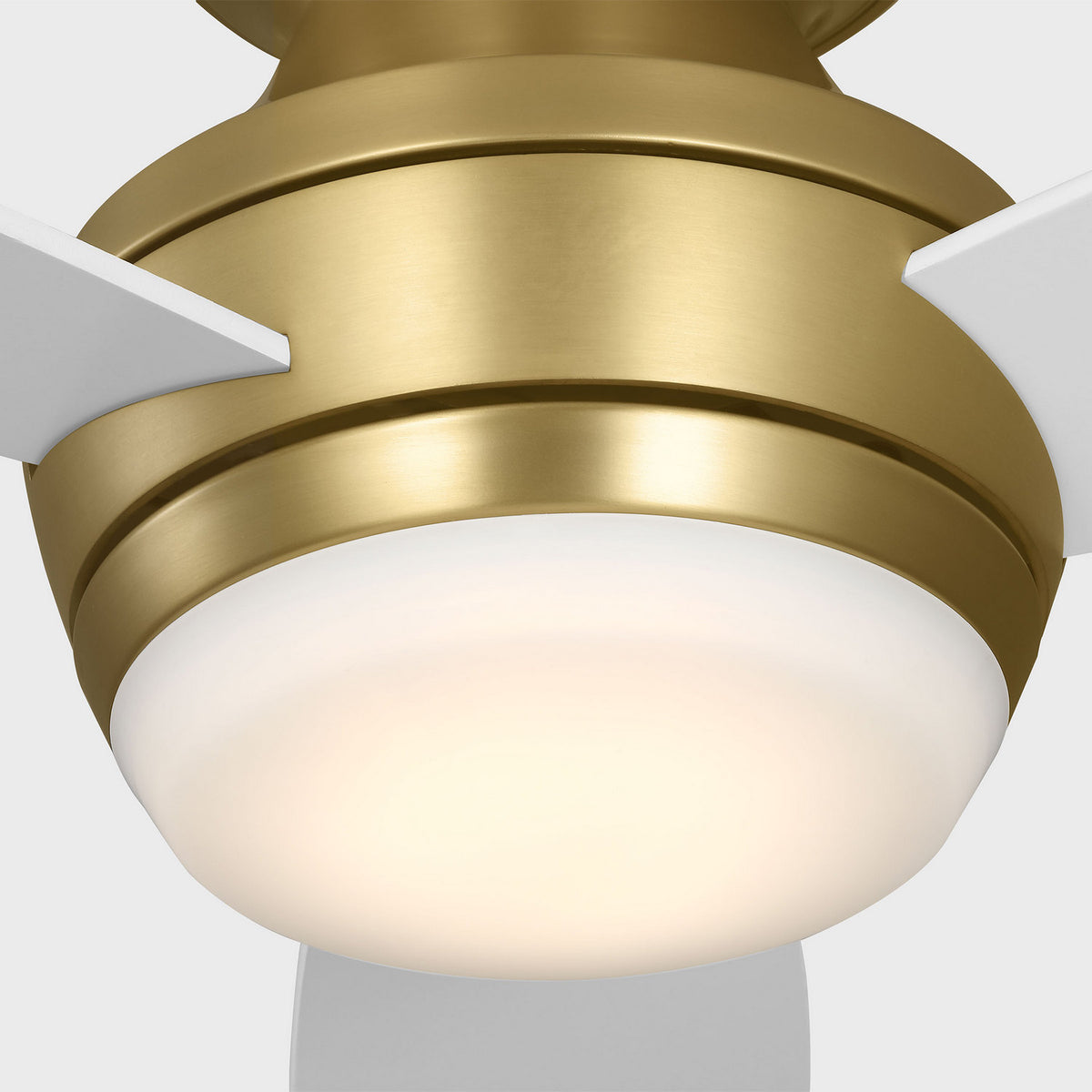 Ikon 32 Hugger LED Ceiling Fan