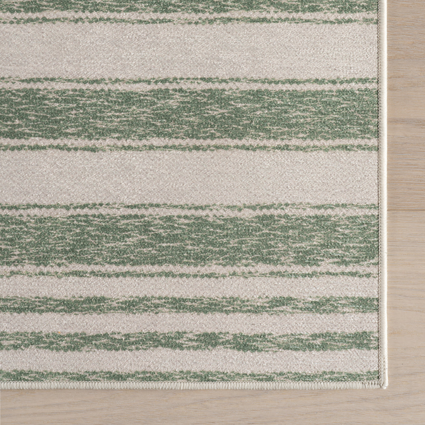 Xaren Coastal Striped Machine Washable Rug