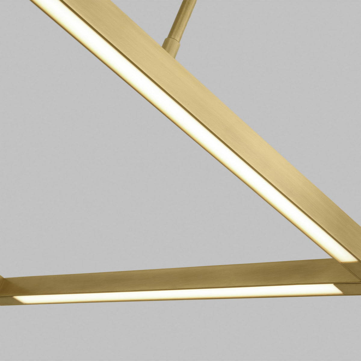 Stagger Halo 84 Linear Suspension