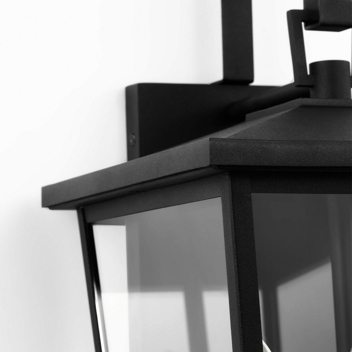 Linton 20.5" Lantern