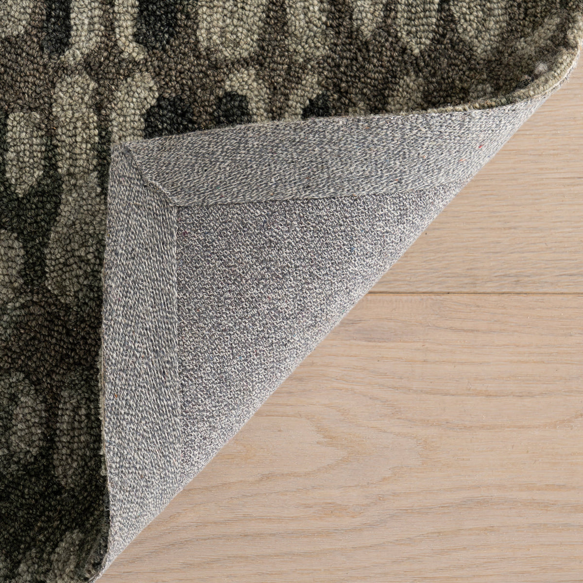 Dash & Albert Paint Chip Hand Micro Hooked Wool Rug in Forest, photo 3