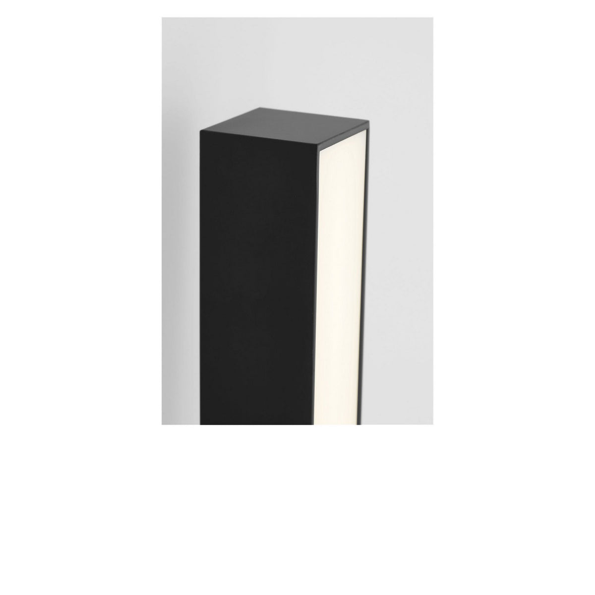 Marque 13 Led Vanity