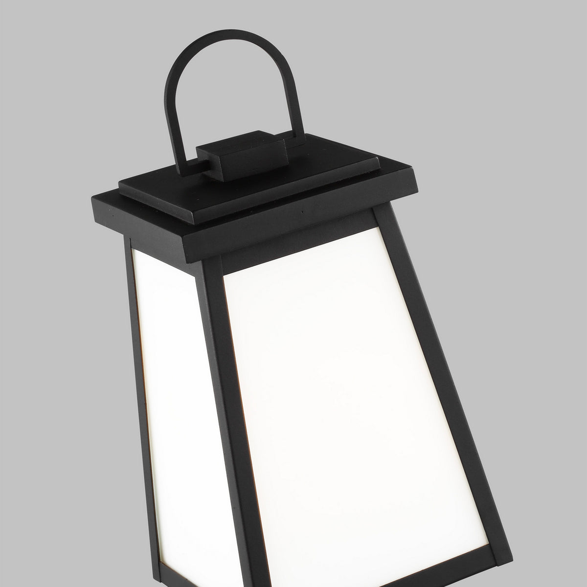 Founders Post Lantern — 75 W