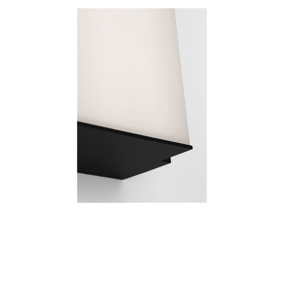 Panna 18 Led Vanity
