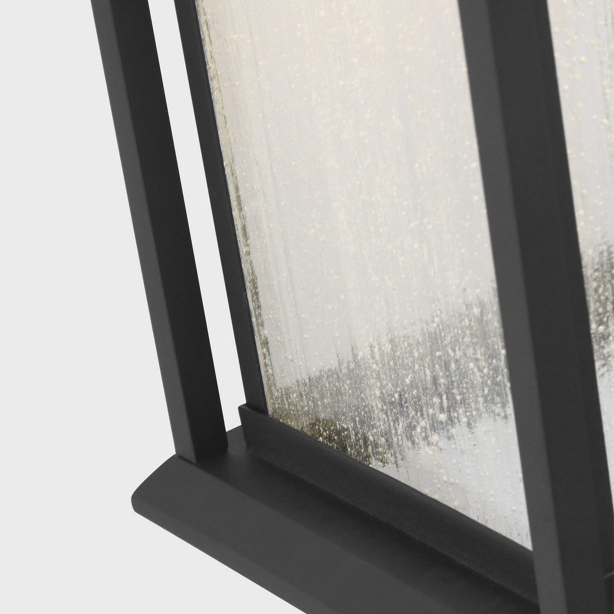 Audley 15" LED Lantern — Distressed Seeded