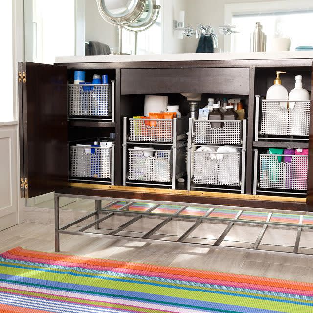 Dash & Albert Mellie Stripe Handwoven Cotton Rug in Multi, room setting