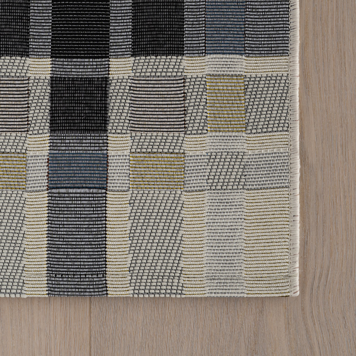 Dash & Albert Mesael Modern Plaid Indoor Rug in Blue, photo 5