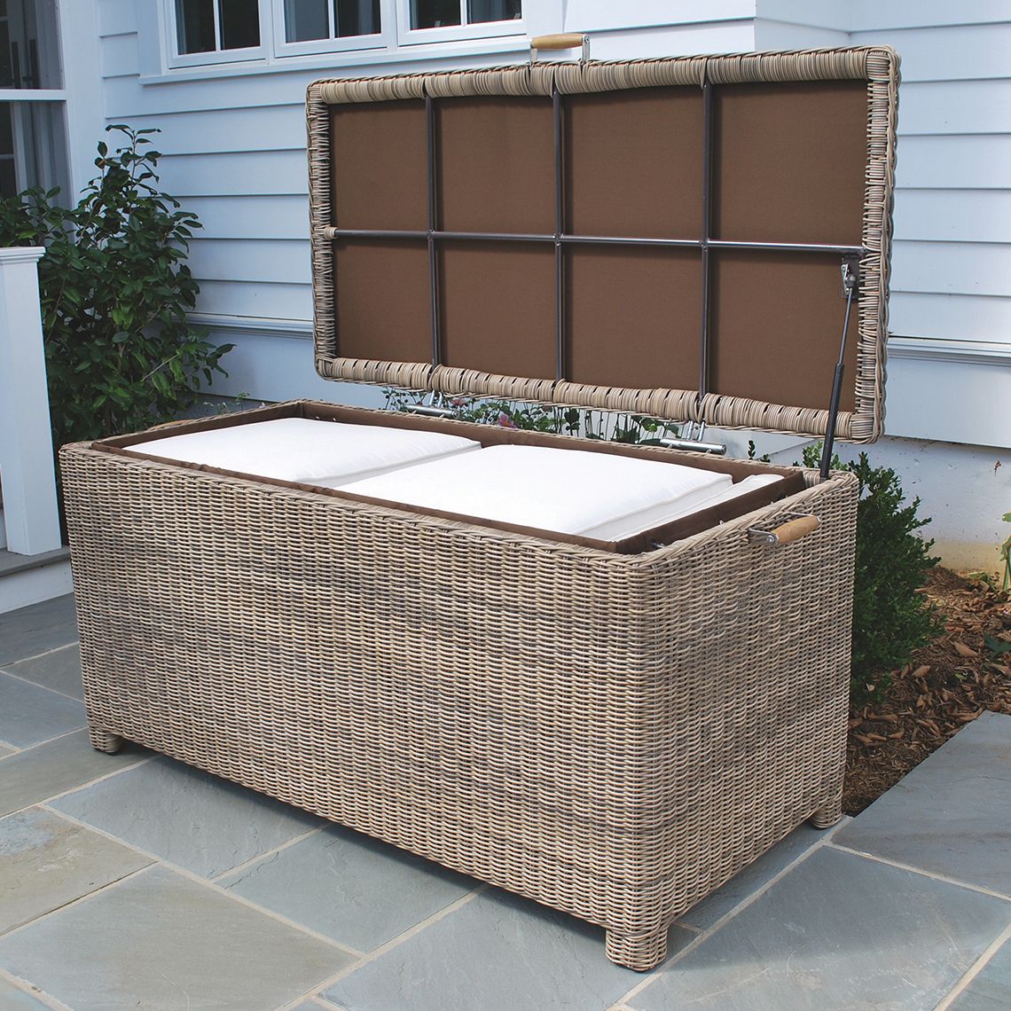 Sag Harbor Cushion Box