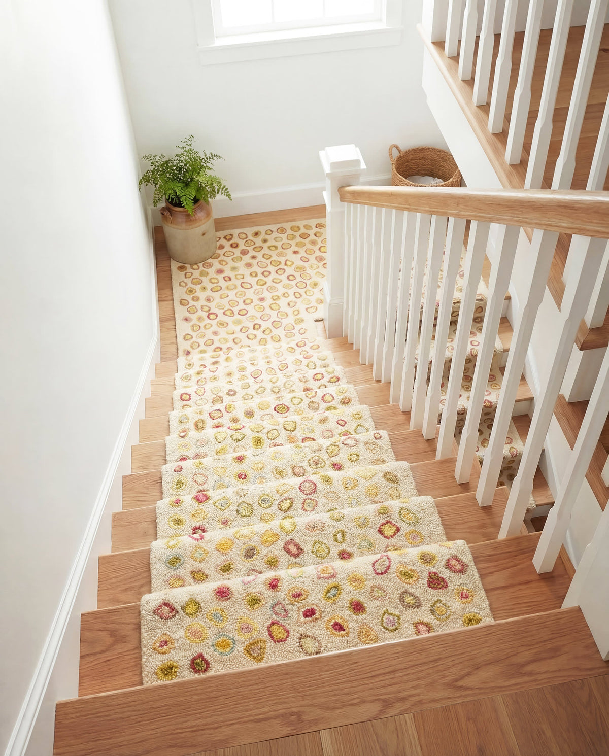 Dash & Albert Cat's Paw Hand Micro Hooked Wool Rug in Pastel, stair runner