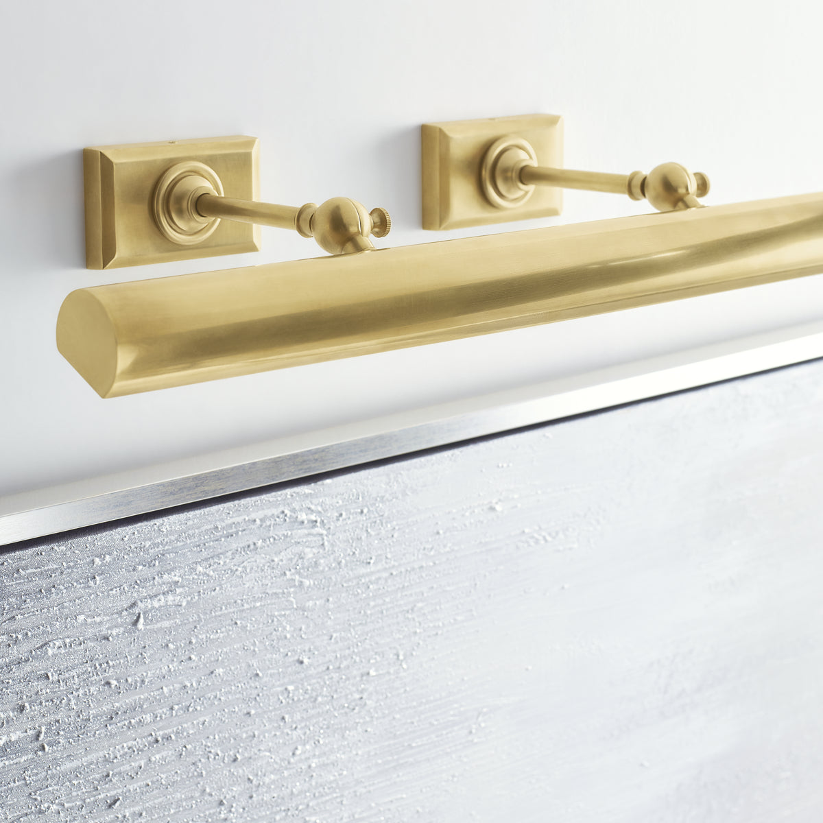 24" Cabinet Maker's Picture Light