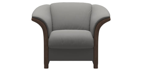 Paloma Leather Silver Grey and Walnut Arm Trim | Stressless Manhattan Chair | Valley Ridge Furniture