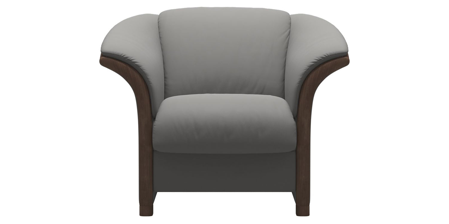 Paloma Leather Silver Grey & Walnut Arm Trim | Stressless Manhattan Chair | Valley Ridge Furniture