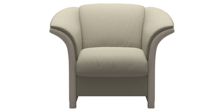Paloma Leather Light Grey and Whitewash Arm Trim | Stressless Manhattan Chair | Valley Ridge Furniture