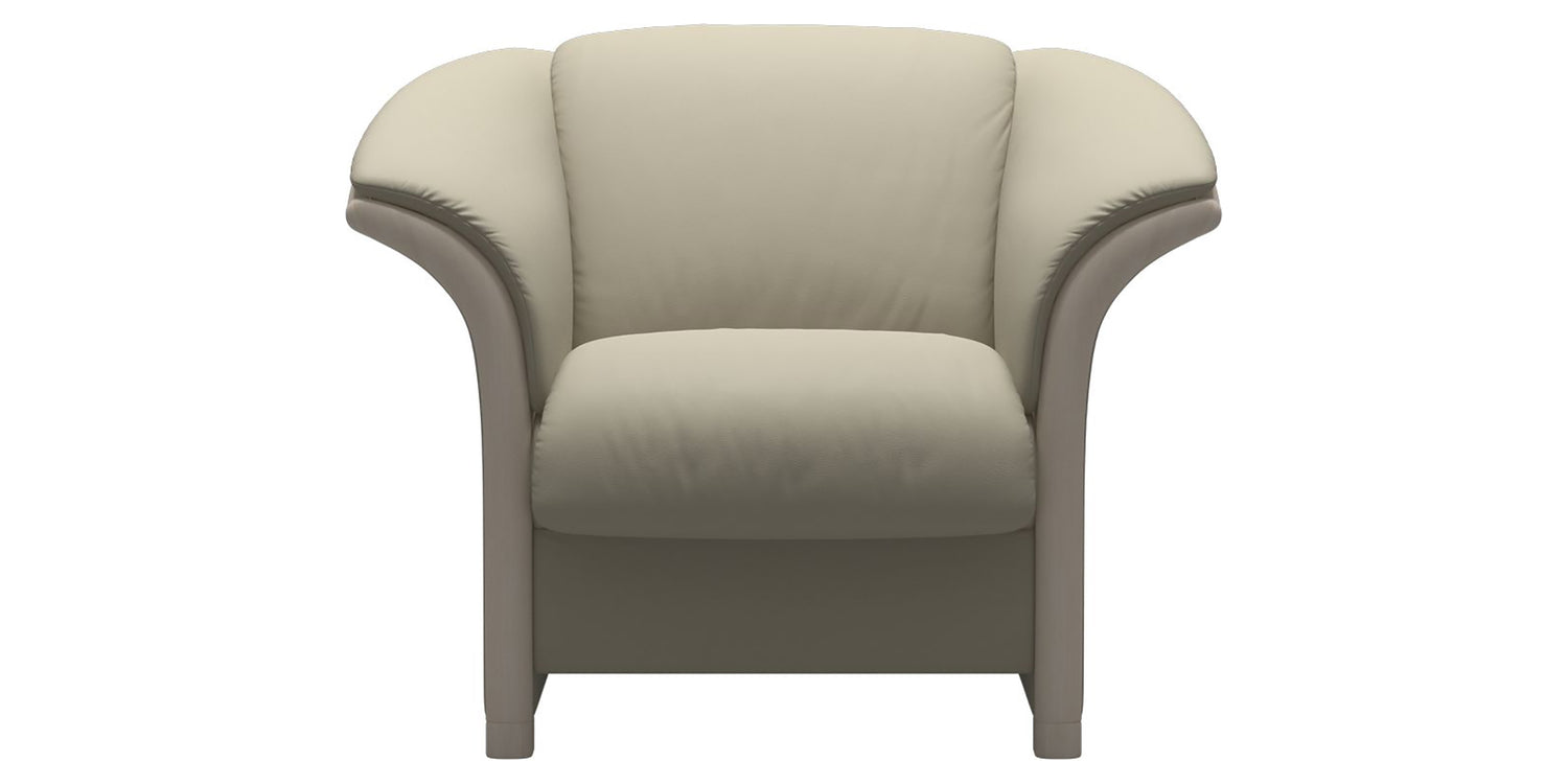Paloma Leather Light Grey & Whitewash Arm Trim | Stressless Manhattan Chair | Valley Ridge Furniture