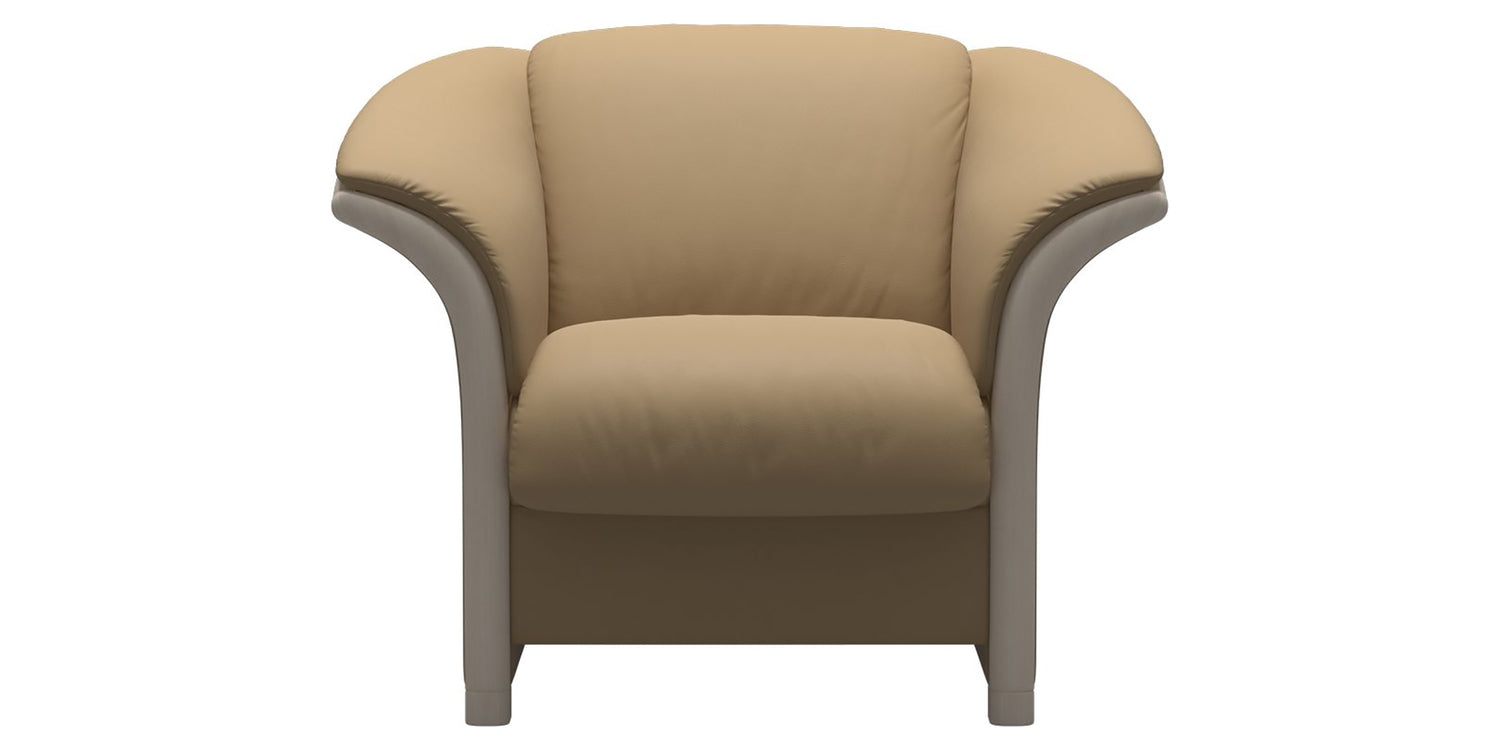 Paloma Leather Sand & Whitewash Arm Trim | Stressless Manhattan Chair | Valley Ridge Furniture