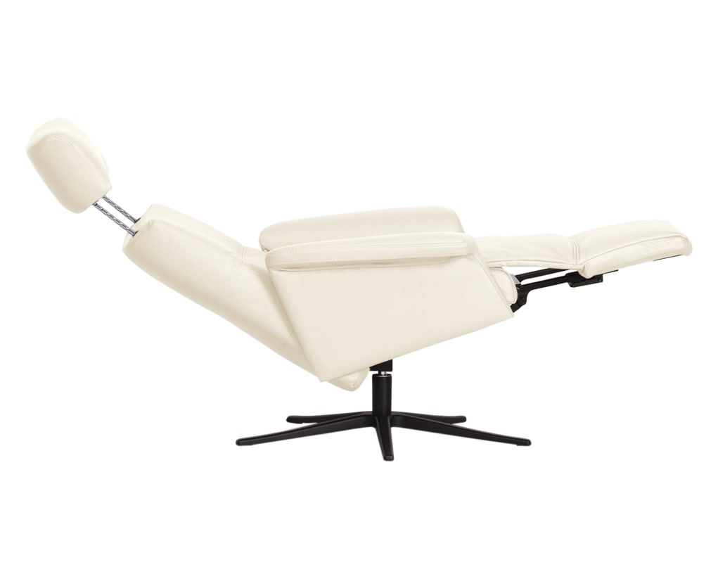 Trend Leather Snow | Norwegian Comfort Space 3600 Recliner | Valley Ridge Furniture
