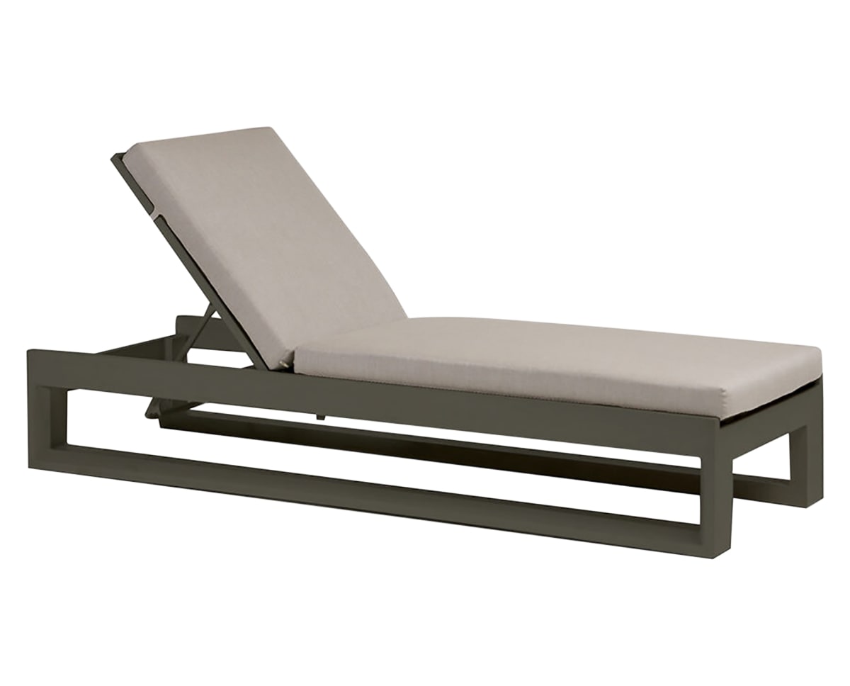 Lounger Chair | Ratana Element 5.0 Collection | Valley Ridge Furniture
